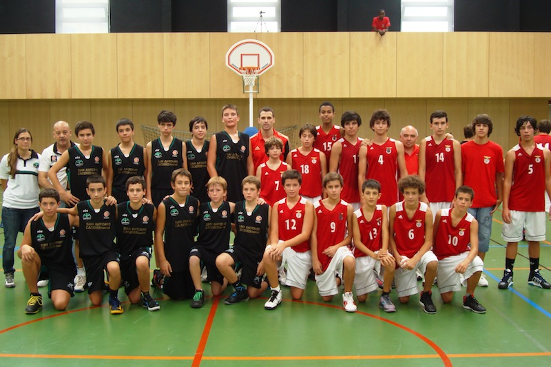 Formação do SL Benfica jogou em Cáceres