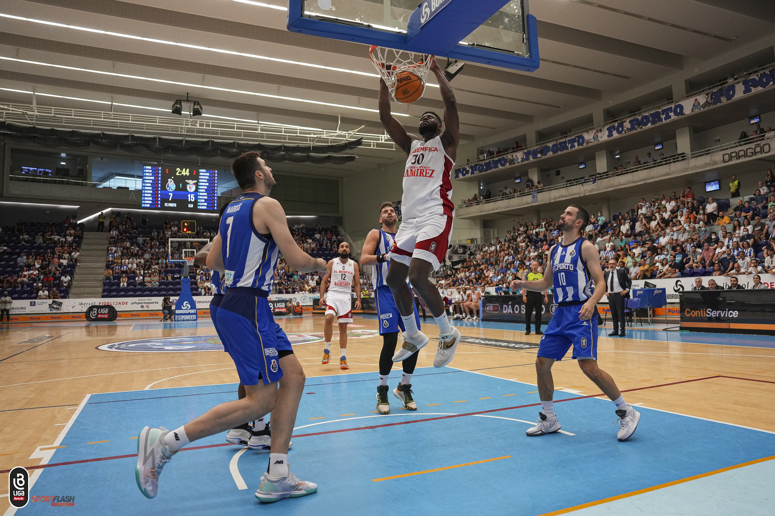 Benfica sagra-se campeão nacional de basquetebol