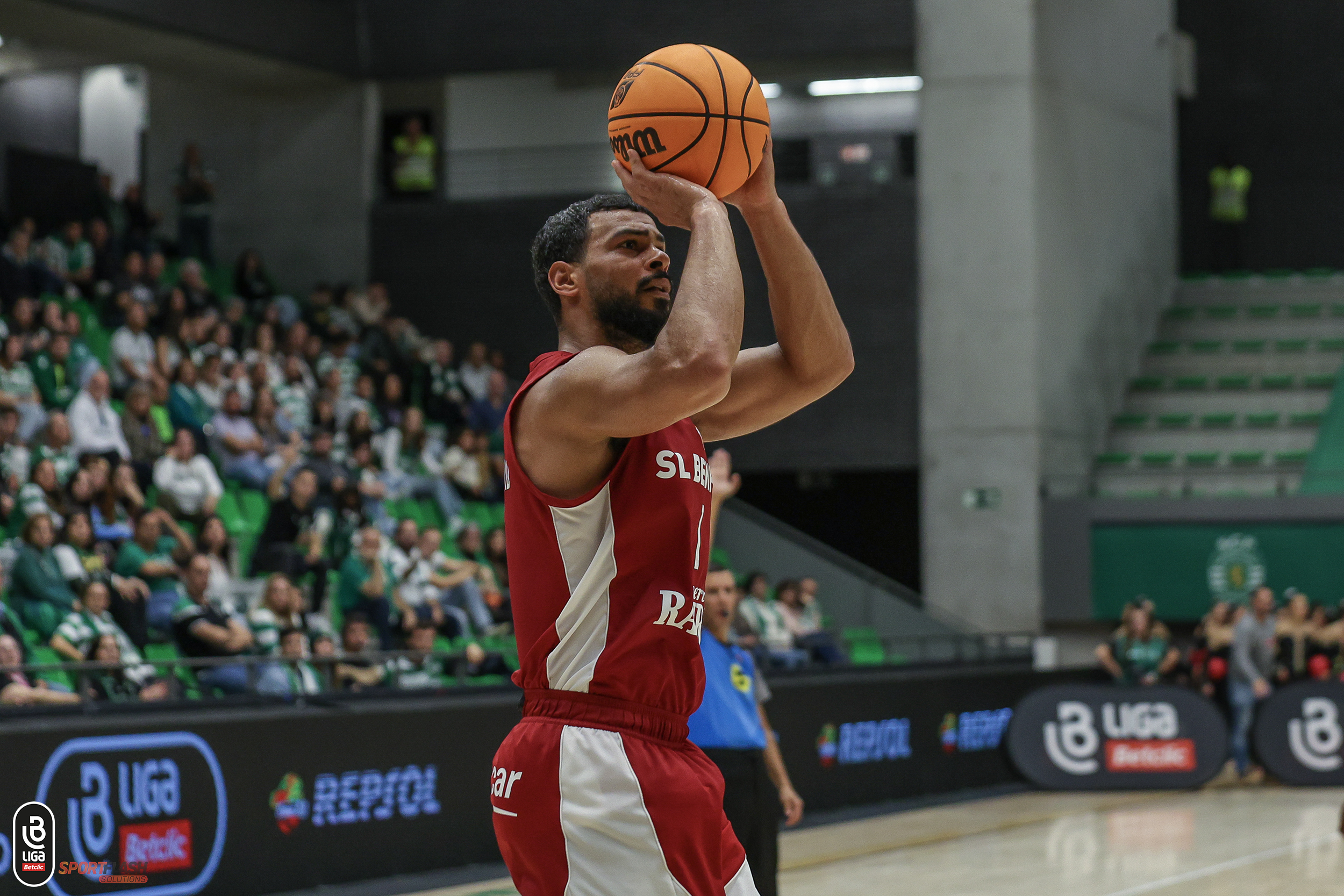 SPORTING SUPERA BENFICA EM JOGO DA 8ª JORNADA DA LIGA BETCLIC DE BASQUETEBOL