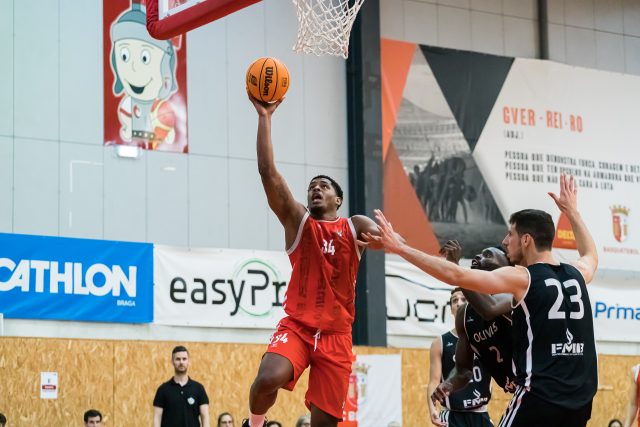 Basquetebol: FAC recebe CB Viana para a 8.ª jornada do Campeonato Nacional  da 1.ª Divisão » Fama Rádio e Televisão