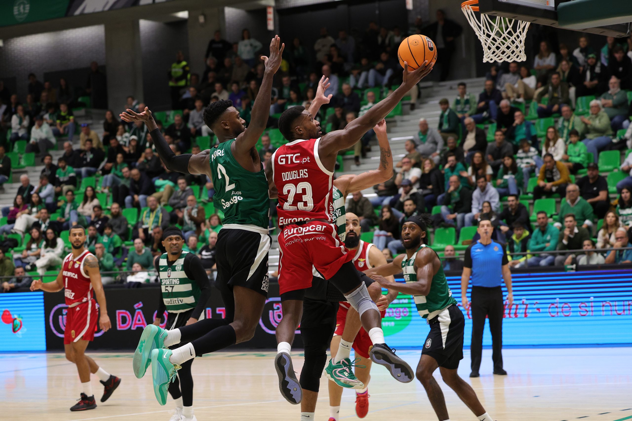 Adiados dois jogos da equipa de basquetebol do Sporting